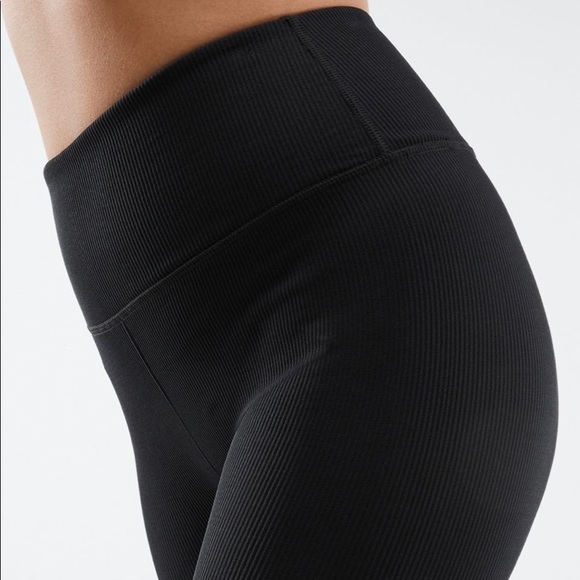 Fabletics leggings - Picture 2 of 4